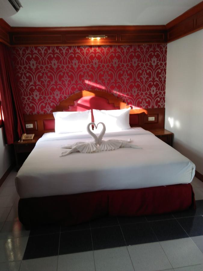 Taj Phuket Inn Patong Exterior foto